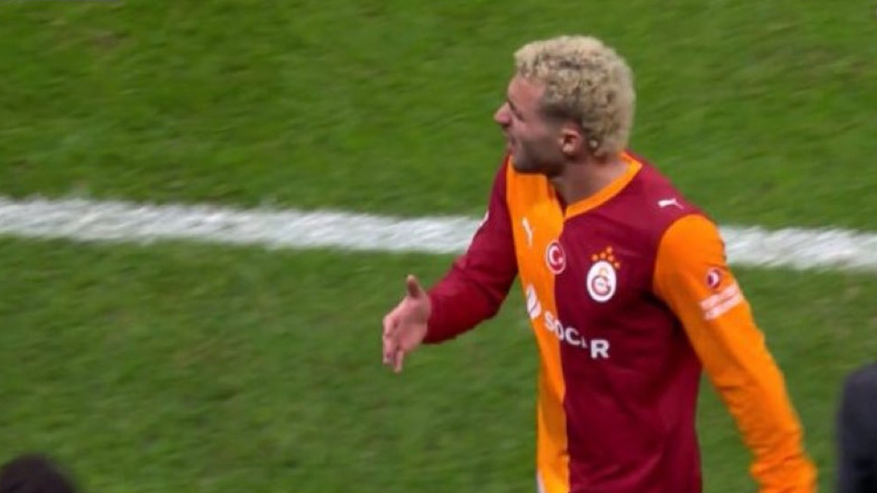 Islıklanan Barış Alper Yılmaz, çok sinirlendi Islıklanan Barış Alper Yılmaz, çok sinirlendi