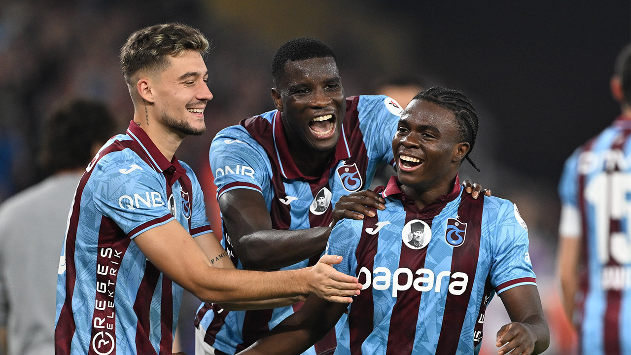 Trabzonspor’un yıldızına övgüler yağdı: “İçine Messi kaçmış gibi” Trabzonspor’un yıldızına övgüler yağdı: “İçine Messi kaçmış gibi”