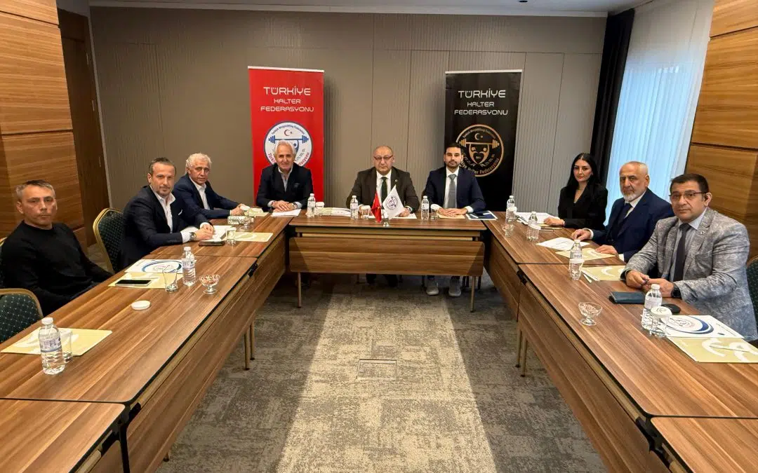 Türkiye Halter Federasyonu Yönetim Kurulu Konya’da Toplandı