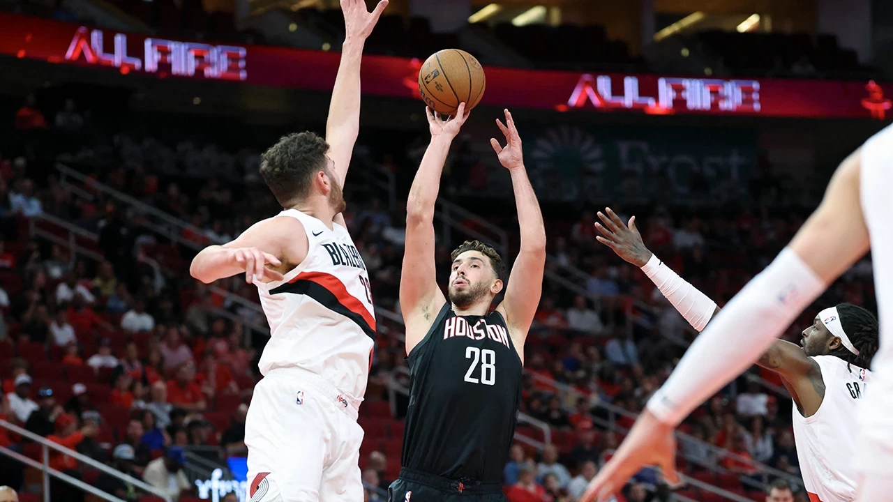 Alperen Şengün, galibiyette önemli bir rol üstlendi Alperen Şengün, galibiyette önemli bir rol üstlendi