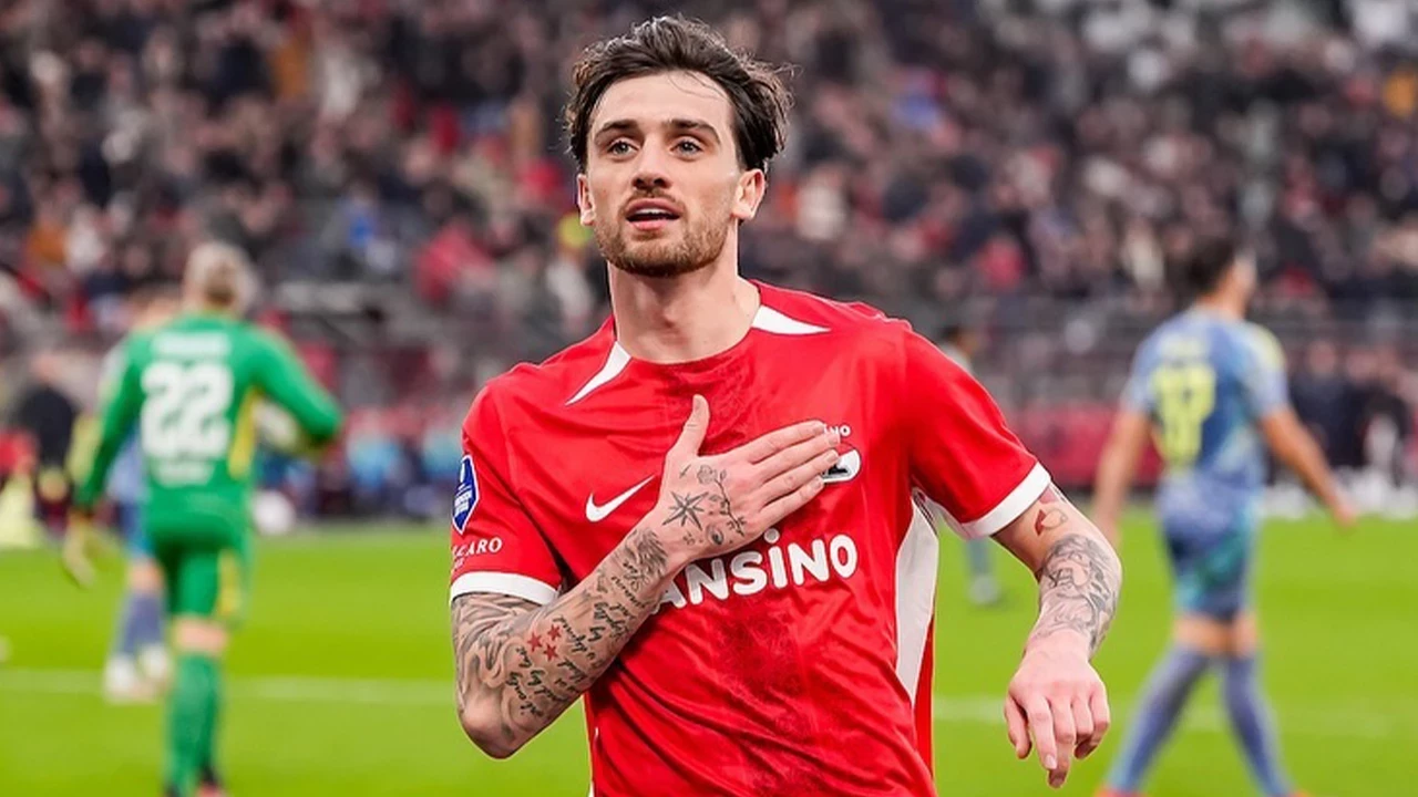 Fenerbahçe, AZ Alkmaar’ın Troy Parrott’ını İstiyor Fenerbahçe, AZ Alkmaar’ın Troy Parrott’ını İstiyor