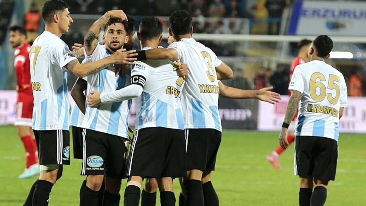 Gözler Erok maçında