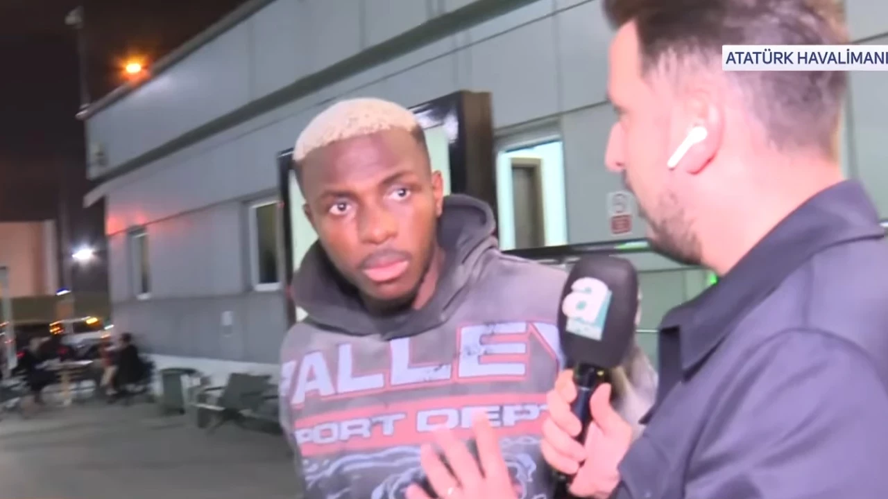 Osimhen: Sakatlığım Ciddi Değil, Derbiye Yetişeceğim Osimhen: Sakatlığım Ciddi Değil, Derbiye Yetişeceğim